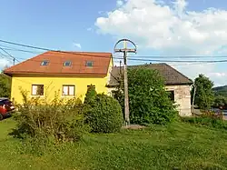 Pitín, kříž dřevěný.jpg