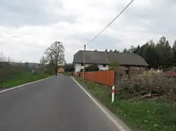 Domy ve vesnici Pláně u Všerub
