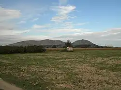 Krajina na úpatí pohoří Montgrí