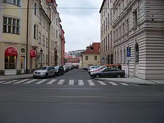 Pohled k Alšovu nábřeží