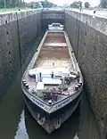 Plavební_kanál_Mělník_-_Vraňany_-_zdymadlo_Hořín.jpg