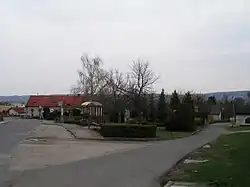 Náves v Plazích