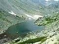 Dlhé pleso, za ním je Dlhé oko