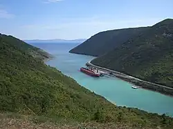 Plominský záliv, u něhož se Plomin Luka nachází