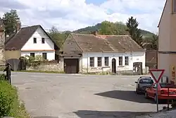 Počepice, domy.jpg