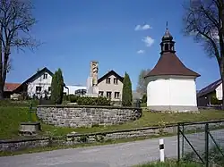 Náves ve Vadíně
