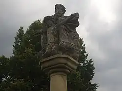 Podhradí nad Dyjí - sousoší Nejsvětější Trojice.JPG