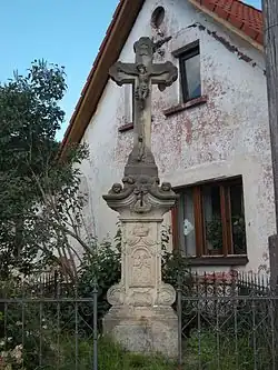 Krucifix u č.p. 33