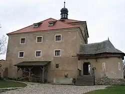 Tvrz Malešov