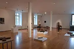 Pohled do instalace výstavy JS v Museu Kampa, 2019