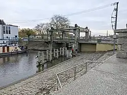 Pohled na most z ulice Portowa