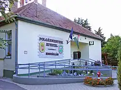 Zdejší radnice.