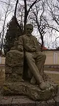 Pomník zepředu