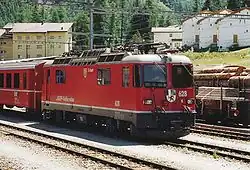 Lokomotiva číslo 628 ve stanici Pontresina