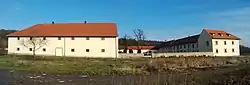 Poplužní statek Červený dvůr u Jenišovic.jpg
