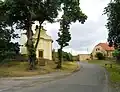 Kostel od dolní návsi