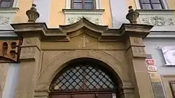 Portál Scriboniovského domu