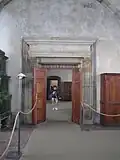 pohled z druhéhlavní místnosti
