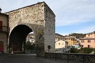 Brána a most Solestà