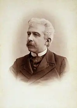 1900