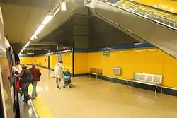 Nástupiště stanice
