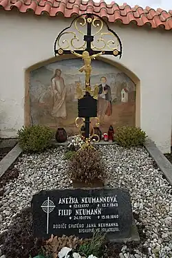 Hrob rodičů sv. J. N. Neumanna v Prachaticích