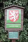 Cedule označující památný strom