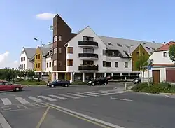 Multifunkční dům v centru Ďáblic