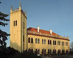 Místodržitelský letohrádek, hlavní budova