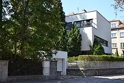 vila, Velvarská čp. 1951/3 v Praze-Dejvicích