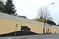 Mural u Vychovatelny v Praze-Libni