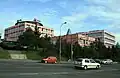 Dnes již bývalá budova Komerční banky v jižní části