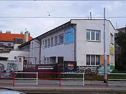bývalá továrna přístrojů, původně vinné sklepy