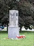 Praha Suchdol - Ruda armada osvobodila Prahu.jpg
