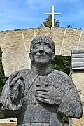 socha kardinála Berana před Arcibiskupským seminářem v Praze-Dejvicích