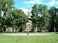 Cannon Green, s Nassau Hall v pozadí