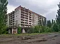 Obytný dům na křižovatce Leninovy třídy a Kurčatovy ulice