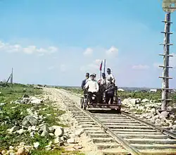 Ruční širokorozchodná drezína poblíž Oněžského jezera, 1916