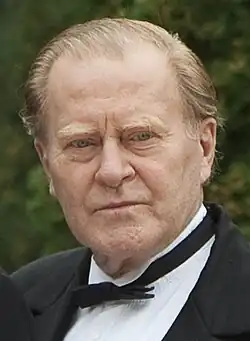 Jan Vlasák jako Alois Valenta v televizním seriálu První republika (2013)