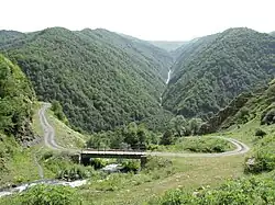 Most přes Pšavi Aragvi u Šuapcho (შუაფხო)