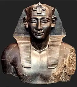 Ptolemaios I. Sótér v egyptské verzi v podobě faraona