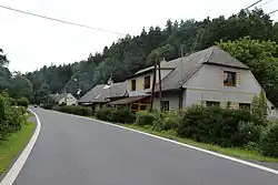 Zdejší zástavba