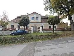 Pyšely fara 02.JPG