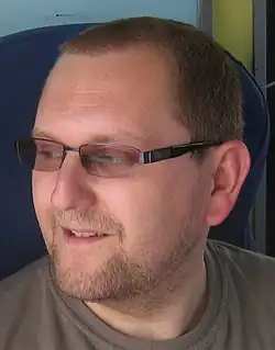 Pavel Andrš na výletě (28. května 2010, vlak z Říma do Frascati)