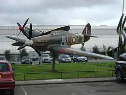Replika Hawker Hurricane Mk II se znaky perutě č. 121 (Eagle).