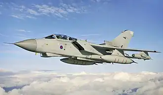 Britské Tornado GR4 nad Anglií