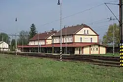 Nádražní budova