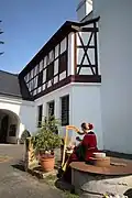 Radim zámek ze dvora hrafenistka.jpg