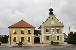 Radnice_(Borovany).JPG