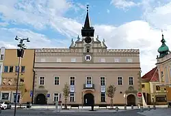 Radnice_(Havlíčkův_Brod),_Havlíčkovo_nám._87,_Havlíčkův_Brod.jpg